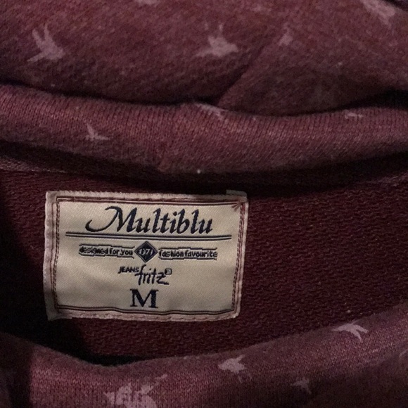 Clothes - Picture 3 of 3